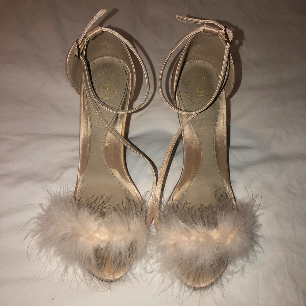 BABY PINK STRAPPY BOA HEELS SZ 8.5/9